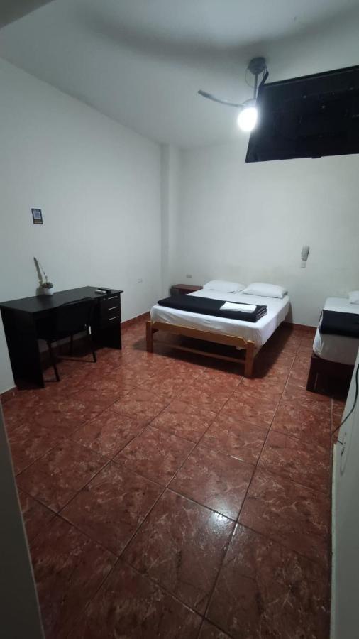 Guest House Tumbes Eksteriør billede