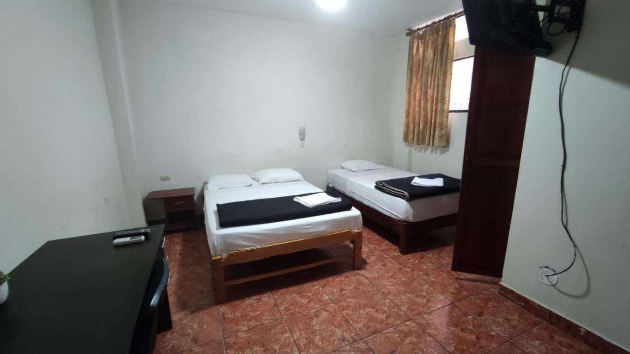 Guest House Tumbes Eksteriør billede