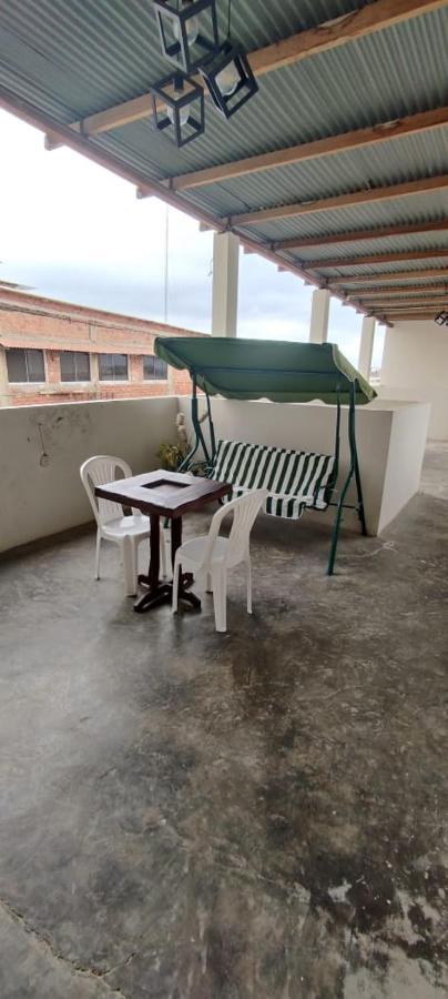 Guest House Tumbes Eksteriør billede